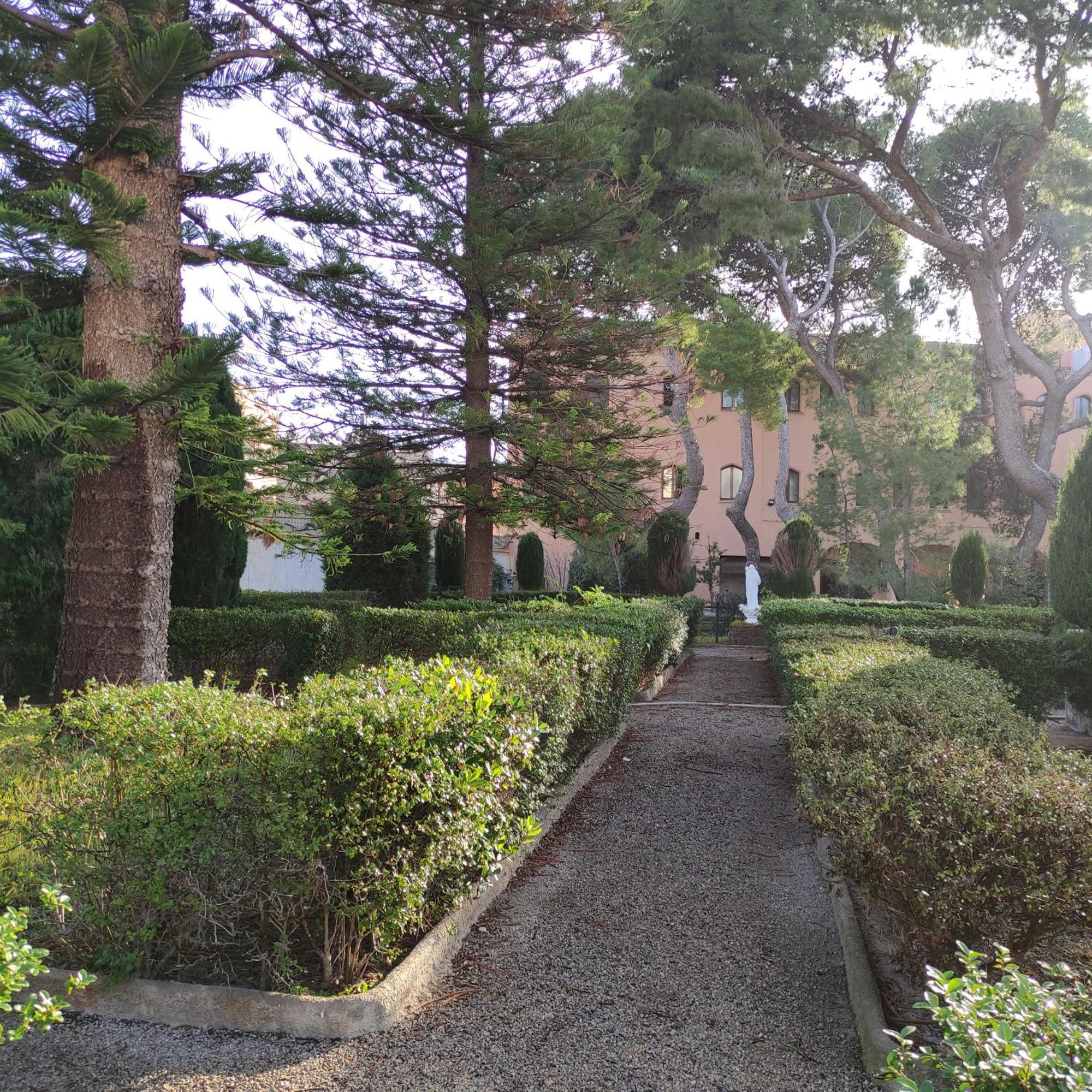 Albergue Rosa Molas Arrabal de Jesus Экстерьер фото